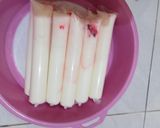 Foto langkah ke 6 dari resep Milky Minty Candlestick Ice.
