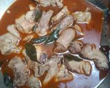 Foto langkah ke 4 dari resep Gulai ayam daun kari tanpa santan.