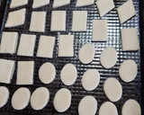 Foto del paso 3 de la receta: Masitas secas para celebrar 🎉