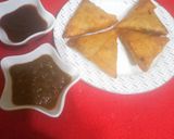 A picture of step 7 of Qeema samosa.