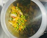 A picture of step 2 of Veg Pulao.