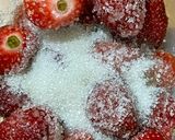 Foto langkah ke 1 dari resep Selai Strawberry.