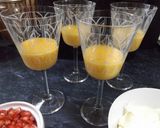 Foto del paso 1 de la receta Copas de granada, crema de naranjas y Chantilly