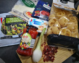 Foto del paso 1 de la receta: Pasta rellena de verduras, tomate y jamón 🍝