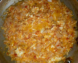 Foto del paso 1 de la receta: Huevos con jamón y tomate