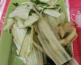 Foto del paso 1 de la receta: Lasaña de tallos de acelga con salsa de carne y champiñones