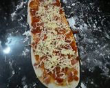 Foto langkah ke 2 dari resep Pizza Gulung super empuk.