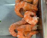 รูปขั้นตอนการทำที่ 3 ของ กุ้งต้ม ผักบุ้งต้ม เมนูเพื่อสุขภาพ