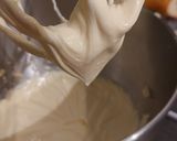 Une image de l'étape 4 de Tiramisu framboise aux biscuits Roses de Reims et champagne rosé.