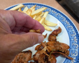 Foto del paso 7 de la receta: Conejo al ajillo, con patatas fritas