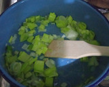 Foto del paso 3 de la receta: Crema de champiñones de un estudiante