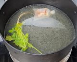 รูปขั้นตอนการทำที่ 2 ของ ก๋วยเตี๋ยวหมูขั้วตับตุ๋น