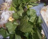 Foto langkah ke 4 dari resep Kwetiau goreng baso.