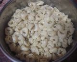 Foto del paso 2 de la receta Albóndigas mixtas en salsa con pasta al ajillo