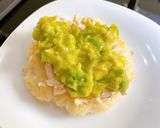 Foto del paso 3 de la receta: Arepa pollo - aguacate