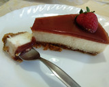 Foto del paso 9 de la receta: Tarta de queso y mermelada de fresa