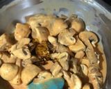 A picture of step 2 of Chilli Mushrooms Restaurant Style.