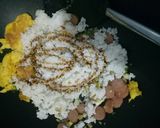 Foto langkah ke 3 dari resep Nasi Goreng Sosis.