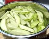 Foto langkah ke 2 dari resep Asinan mangga.