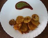 A picture of step 8 of Ragi flour pakodas.