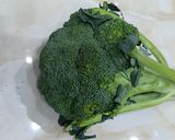 A picture of step 2 of Broccoli Paneer Pulav.