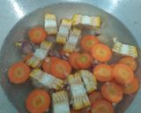 Foto langkah ke 2 dari resep Sayur Bening Bayam Jagung Wortel.