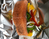 Foto del paso 4 de la receta: Papillote de salmón con verduras