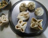 A picture of step 2 of Butterfly Cheesy Momos.