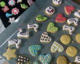 Foto langkah ke 4 dari resep Royal Icing Cookies.