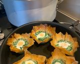 Foto del passaggio 5 della ricetta Mini “pasqualine” di pasta fillo