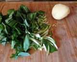 Medvehagyma krémleves recept fázis 1 fotója