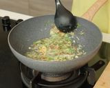 Foto langkah ke 3 dari resep Misoa Ayam Kecap Devina Hermawan.