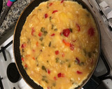 Foto del paso 9 de la receta: Tortilla de patatas con cebolla y pimientos