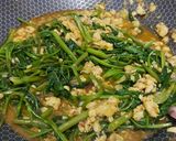 Foto langkah ke 3 dari resep Kangkung Tempe Pedas.