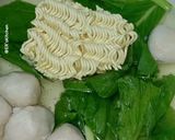 Foto langkah ke 3 dari resep Mie Soto Daun Jeruk 😋🌧️.