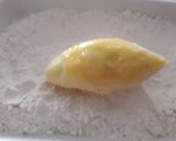 A picture of step 14 of Carmelita-Style Stuffed Potato and Yuca Patties.