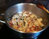 Foto del paso 5 de la receta Arroz con pollo y jamón curado con setas y tomate secos
