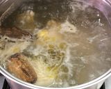Foto del paso 2 de la receta: Caldo de pollo para base de tus platillos Sonorenses