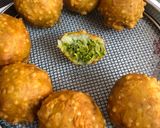 A picture of step 17 of Aloo Matar Sabudana Vada.