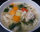 Foto langkah ke 7 dari resep Sup ayam makaroni spiral (fusilli).