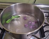 Foto langkah ke 6 dari resep Biji Salak Ubi Ungu.