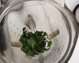 Foto del paso 4 de la receta: Huevo en salsa verde
