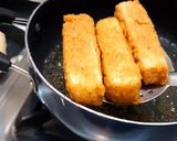 A picture of step 6 of Crispy paneer sticks with sweet chilli garlic sauce.
