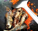 Foto langkah ke 4 dari resep 11.Ikan Layang Sambal Lado.