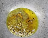 A picture of step 3 of Lau Chingri Curry/Bottlegourd and Prawn curry.