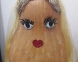 عکس مرحله 1 از دستور تزئین کدو حلوایی (مدل عروس)
