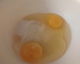 Foto langkah ke 1 dari resep Kue Cubit (No mixer - Takaran sendok).