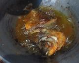 Foto langkah ke 4 dari resep Ikan bawal goreng simpel.