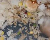 Foto langkah ke 4 dari resep Nasi goreng udang jagung.