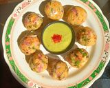 A picture of step 6 of Aloo pitika.